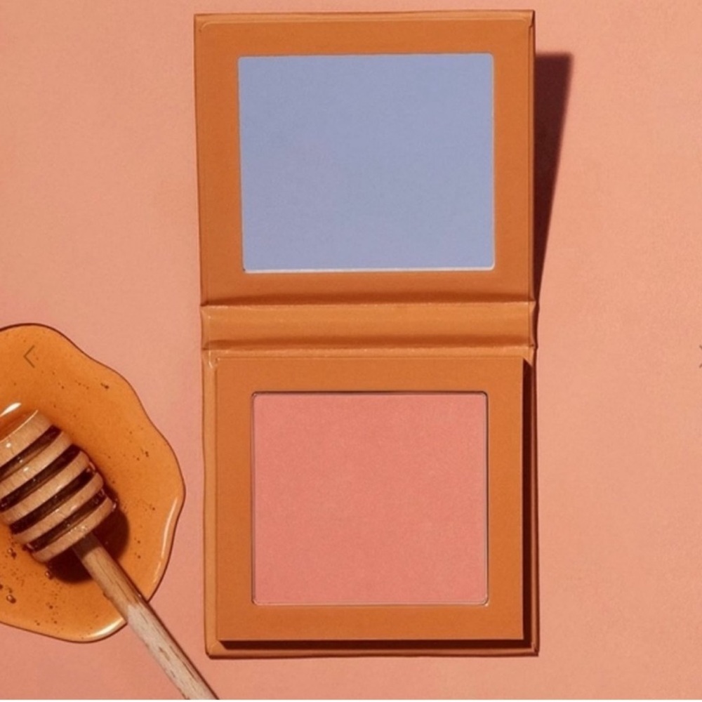 KKW Matte Honey Pot Blush